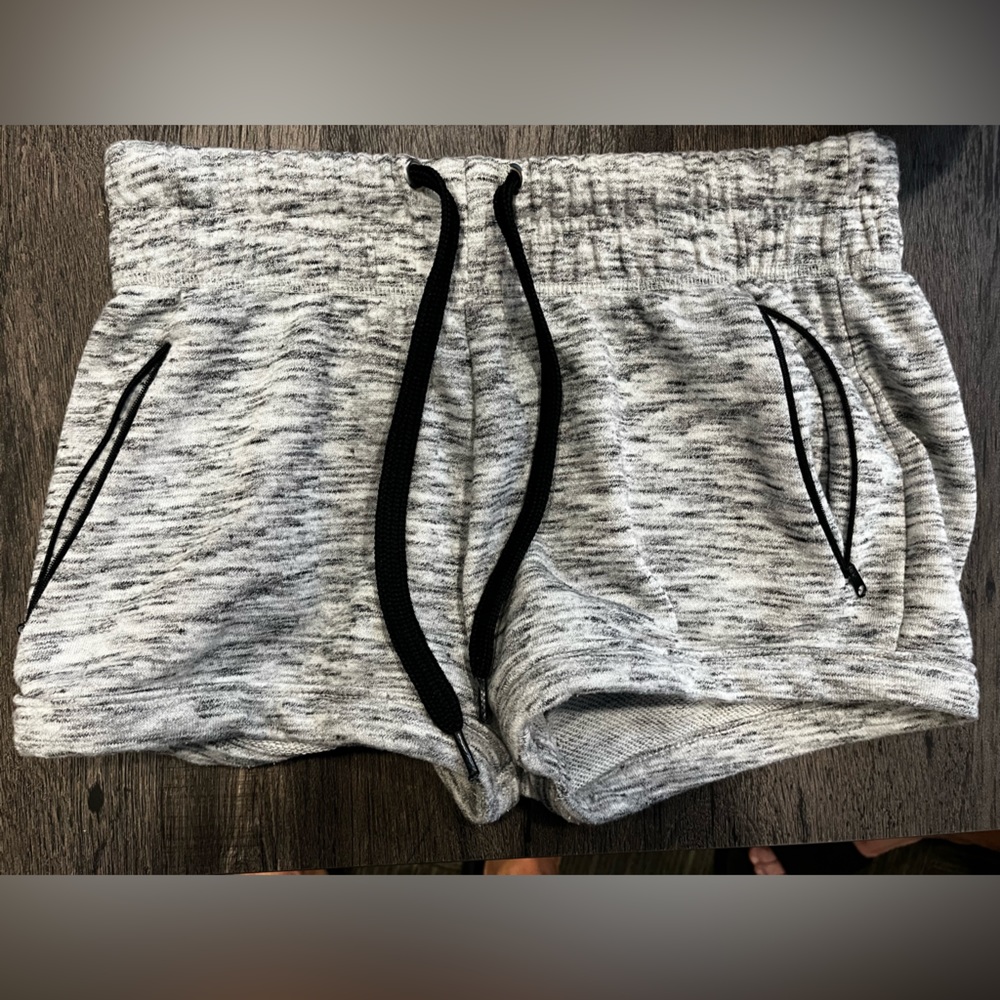 Beverly Hills Polo Club Heather Gray Comfy Shorts (Medium)